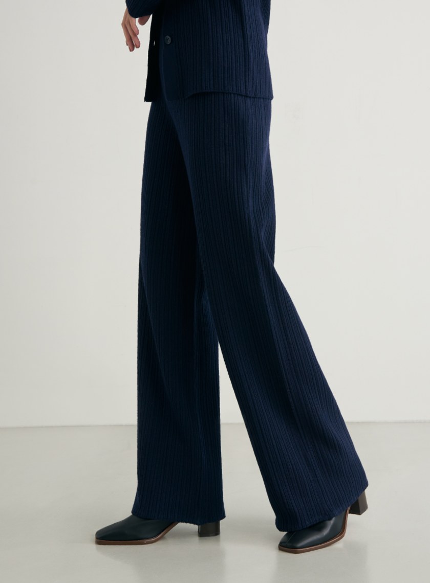 舒適坑條針織寬褲